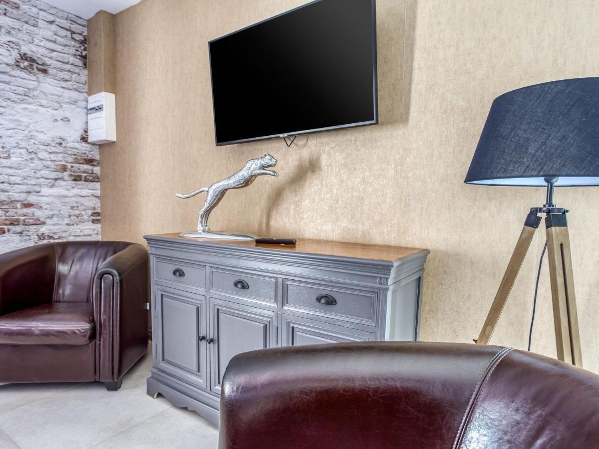 Cosy Apartment In Eperlecques With Fireplace Ngoại thất bức ảnh